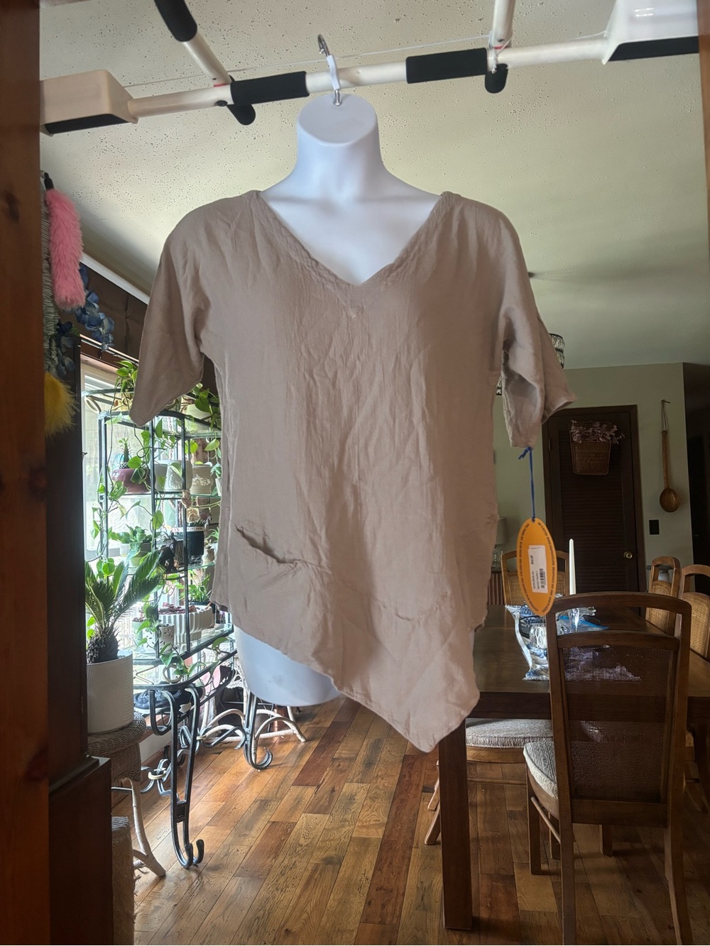 NWT Oh My Gauze! Women’s V-Neck Asymmetric Hem Top in Beige MSRP $62